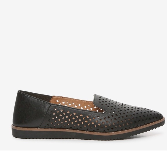 ADRIENNE VITTADINI Linear Loafer,
Black - Picture 5 of 9